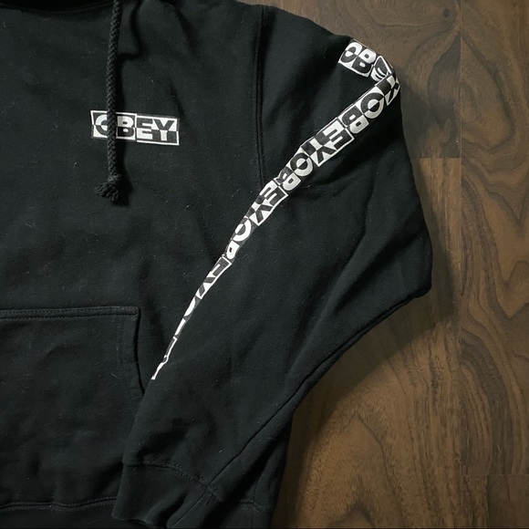 Black Small Obey Pull Over Hoodie - Picture 3 of 4